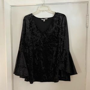 Crushed Velvet 2X Bell sleeve Black Top